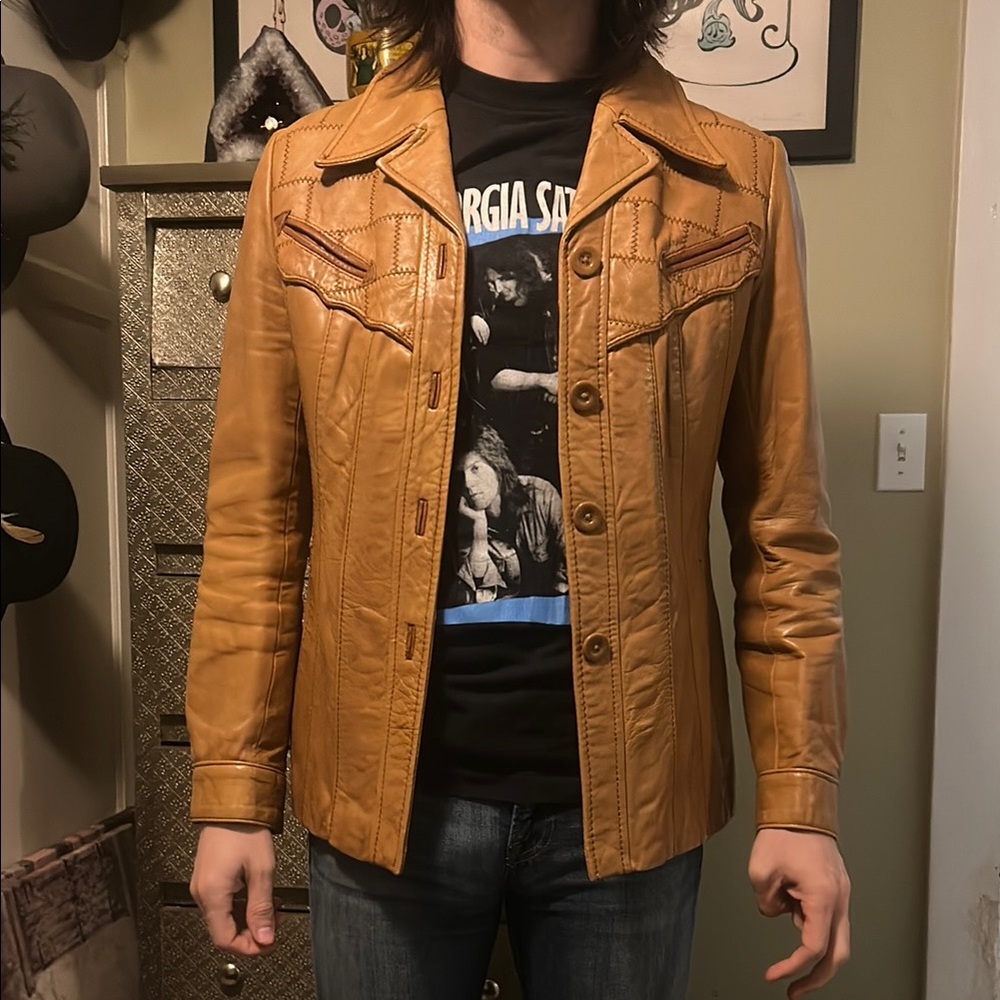 Women’s vintage  Tan Leather Jacket